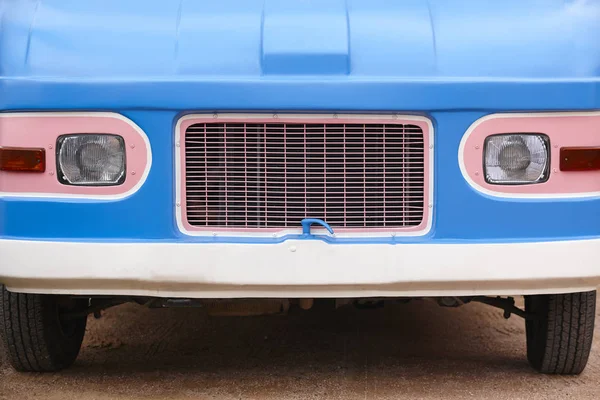 Hippi van ön kısım. Retro vintage araç. — Stok fotoğraf
