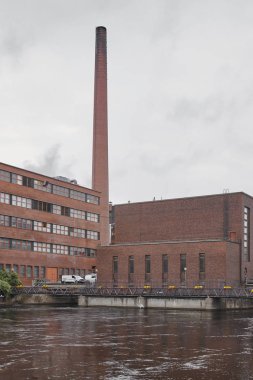 Tampere Bacada bina kırmızı tuğla fabrikası. Finlandiya