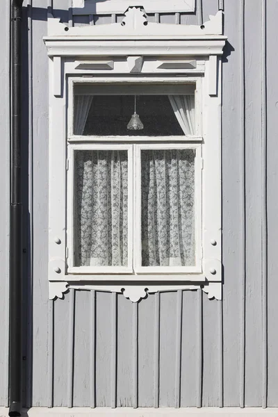 Traditionelle graue Holzhausfassade in rauma town. Finnlandheri — Stockfoto