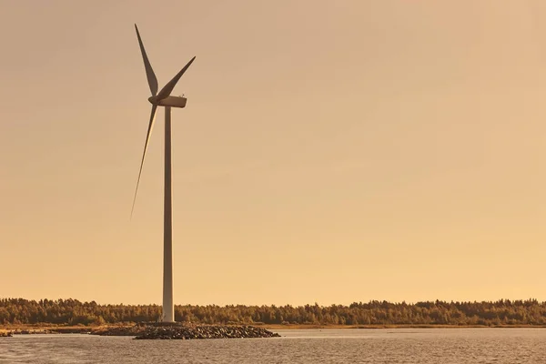Windmill in the baltic sea. Renewable clean and green energy — Stock Photo, Image