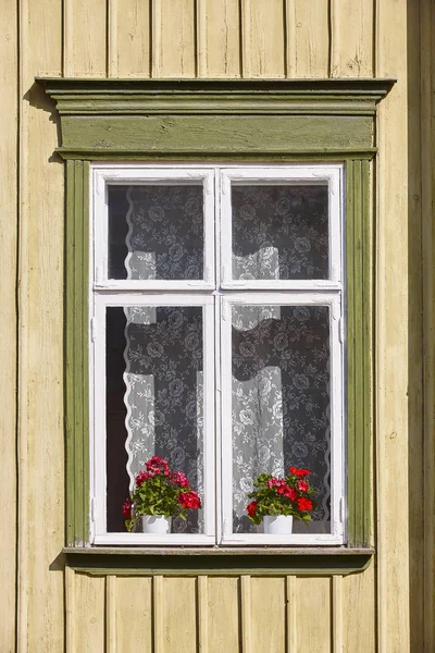 Traditional yellow wooden house facade in Rauma town. Finland he — Stock Photo, Image