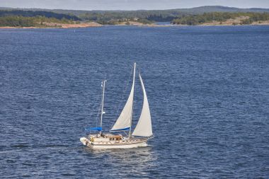 Finlandiya Sahili yelken. Aland adalar. Fin yaz 