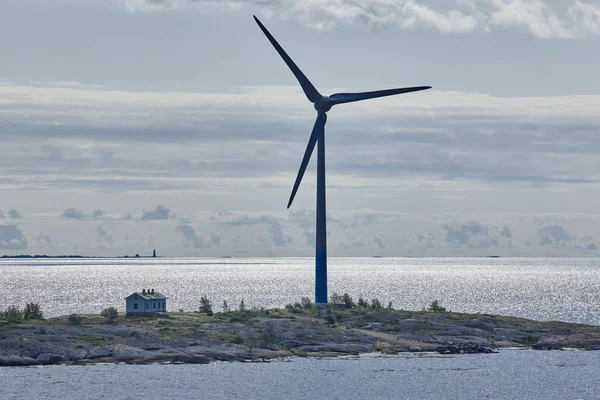 Wind turbines at sunset. Renewable energy. Finland seascape — Stock Photo, Image