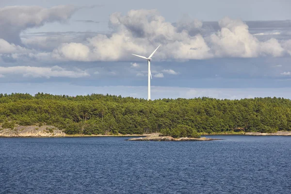 Wind mills in the baltic sea. Renewable energy. Finland — Stock Photo, Image