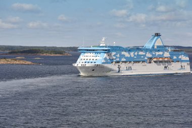 Cruise Gemi Finlandiya sahil şeridi üzerinde. Aland Adaları