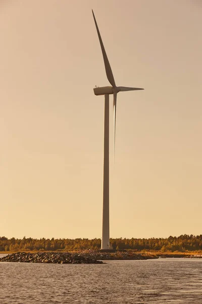 Windmill in the baltic sea. Renewable clean and green energy. — Stock Photo, Image