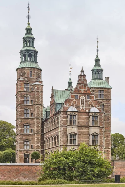 Fasada zamku Rosenborg w Copenhaguen. Czapla historyczna Danii — Zdjęcie stockowe