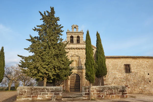 Capilla de piedra antigua en Jaén, Banos de la Encina. Andalucía. —  Fotos de Stock