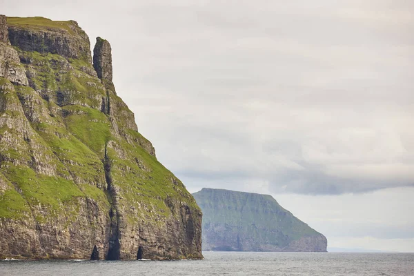 Фарерские Острова Зеленый Ландшафт Атлантический Океан Вагарский Район — стоковое фото