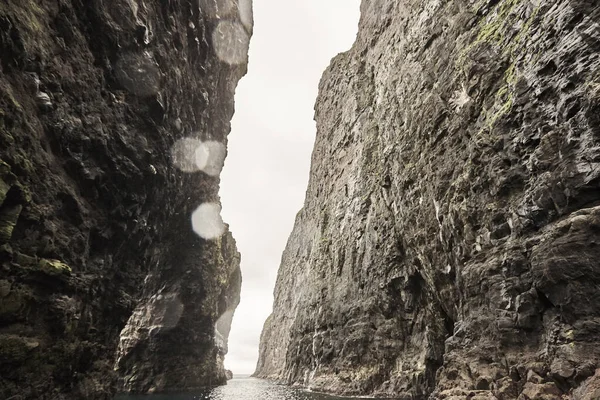 Atemberaubende Steinklippen Atlantik Auf Den Färöer Inseln — Stockfoto