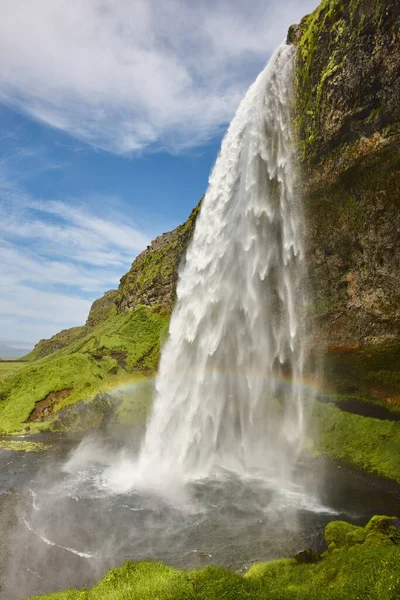 Seljalandsfoss Cascata Mozzafiato Paesaggio Verde Islanda Punto Riferimento — Foto Stock