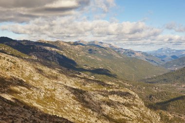 Cazorla Doğal Parkı 'ndaki dağ manzarası. Guadalquivir Vadisi, Jaen