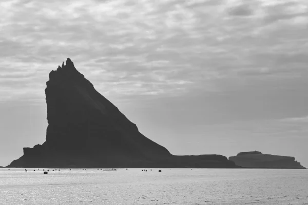 Färöer Inseln Klippen Auf Dem Atlantik Bei Sonnenuntergang Atemberaubende Aussicht — Stockfoto