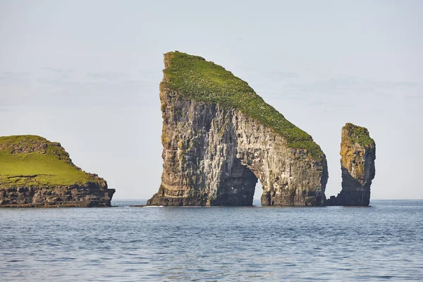 Faeröer Eilanden Kustlijn Landschap Vagar Eiland Zonnige Dag — Stockfoto