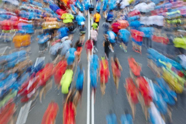 Futók Utcán Atléták Mozgásban Városi Verseny Vízszintes — Stock Fotó