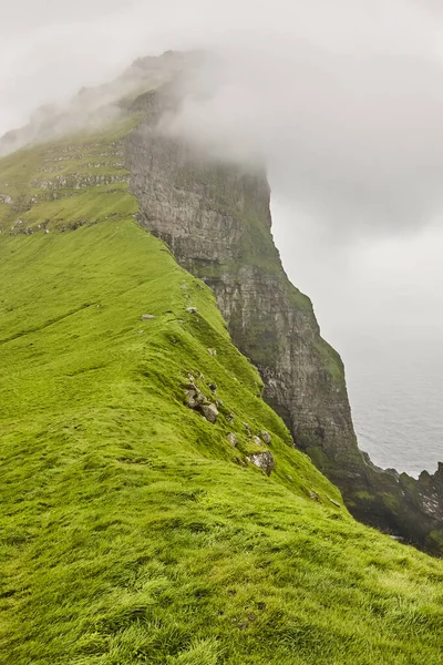 Ilhas Faroé Paisagem Com Clifs Costa Atlântica Mikladalur Kalsoy — Fotografia de Stock