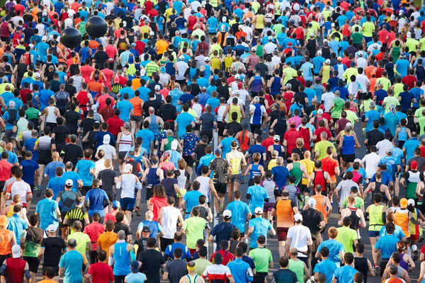 Runners Street Athletes Motion Urban Competition Horizontal — Stock Photo, Image
