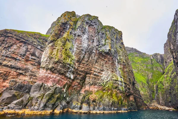 Vestmanna Splendide Scogliere Uccelli Oceano Atlantico Elefante Isole Faroe — Foto Stock