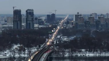 Günbatımı üzerinde köprü Metro Timelapse