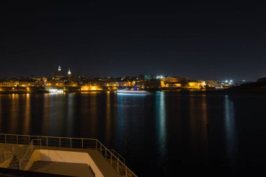 Gece Valletta dört