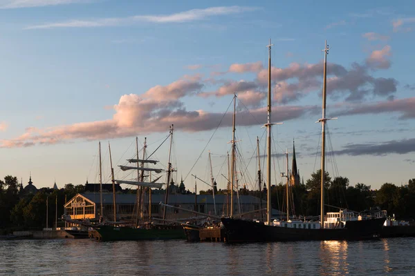 Körfezde gün batımı