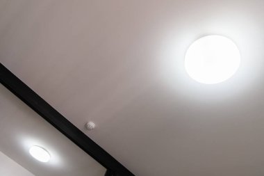 Floresan lamba modern tavan