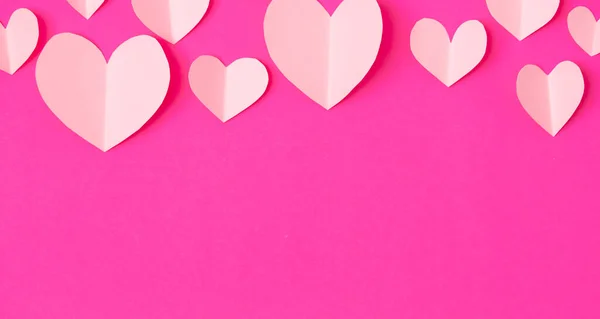 Στοιχεία Χαρτιού Σχήμα Καρδιάς Που Πετούν Ροζ Φόντο Χαρτί Αγάπη — Φωτογραφία Αρχείου