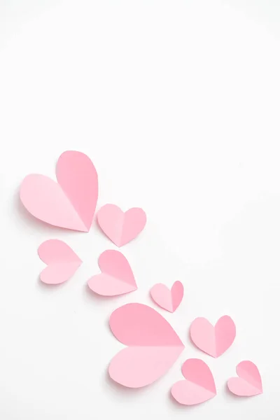 Бумажные Элементы Форме Сердца Летят Белом Бумажном Фоне Love Valentine — стоковое фото