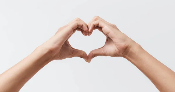 Manos Hombre Haciendo Una Forma Corazón Sobre Fondo Blanco Aislado — Foto de Stock