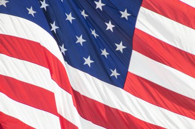 Rüzgarda Amerikan bayrağı