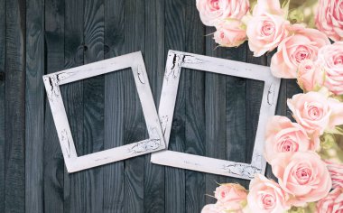 Vintage kartı fotoğraf çerçeveleri ve güller