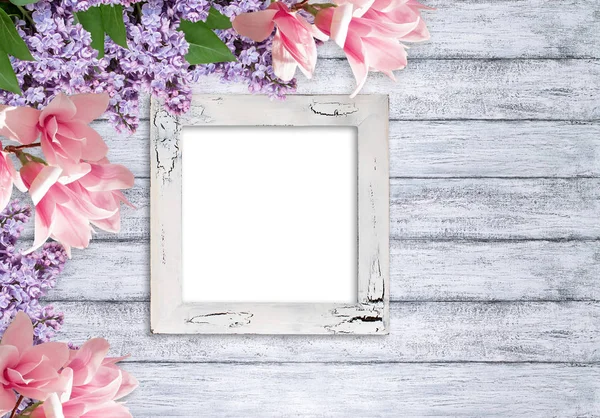Retro fotoğraf çerçeveleri, leylak ve Manolya çiçek