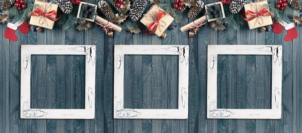 Kerst banner met foto frames, vuren, de doos van de gift — Stockfoto