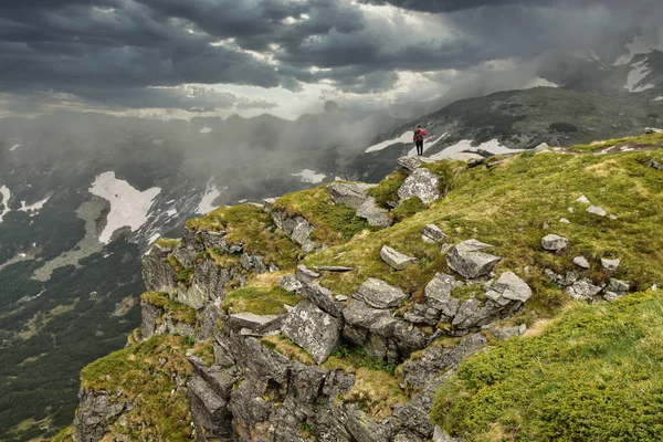 Arkadaşım Bulgar dağlarının zirvesine ulaştı.