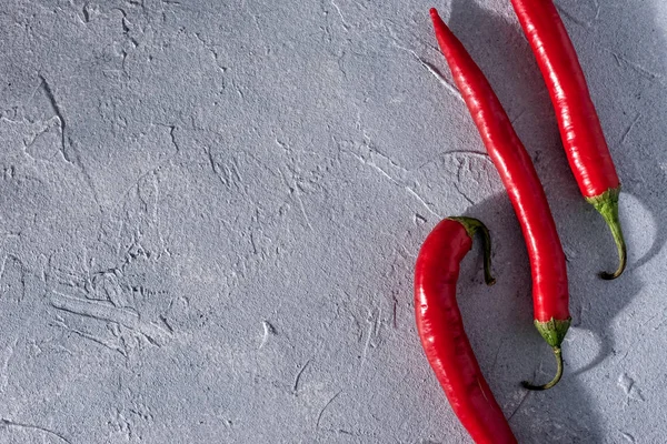 Красный Острый Перец Чили Сером Фоне Камня — стоковое фото