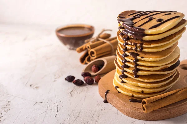 Fresh Sweet Pancakes Chocolate Jam Cinnamon Sticks Marshmallows Gray Background — Stock Photo, Image
