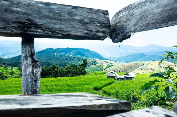 Balcon de maison de campagne — Photo