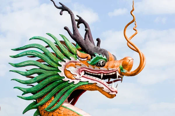 Stone dragon statue — Stock Photo, Image