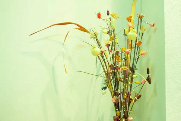 Ana sayfa vazo çiçek tonlama bölme — Stok fotoğraf
