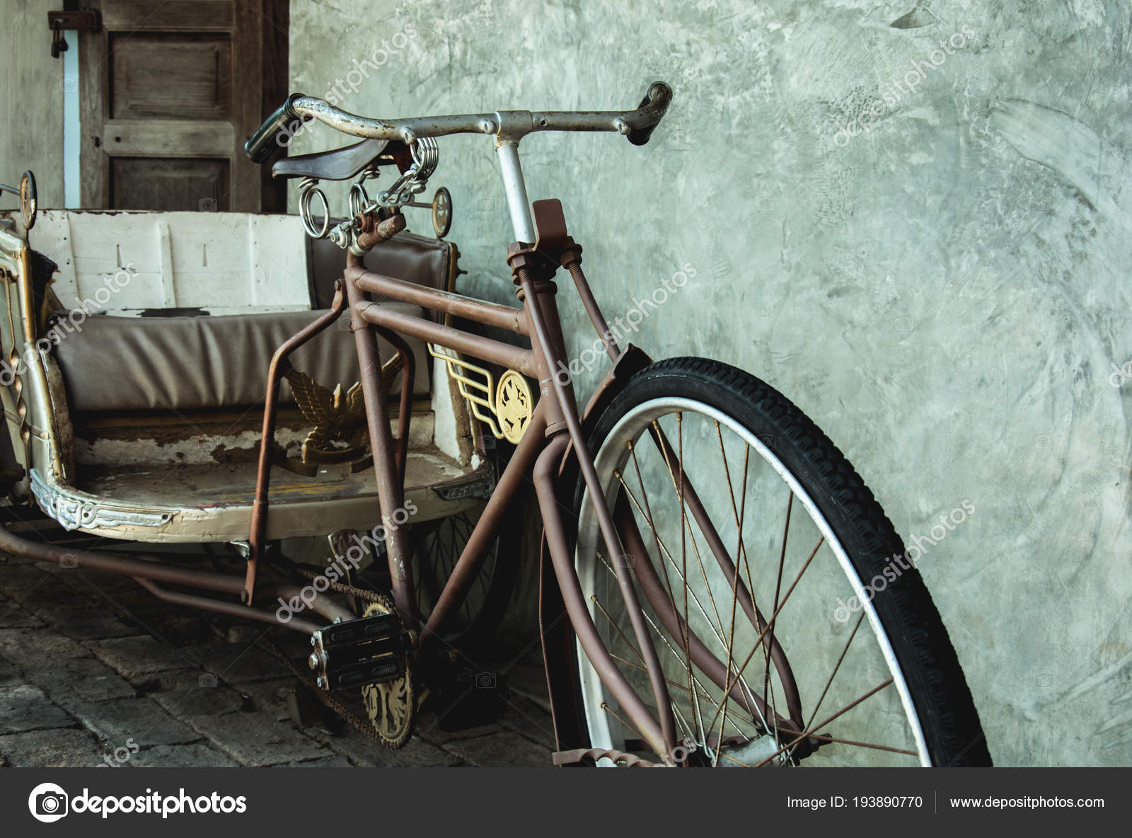 vintage style tricycle