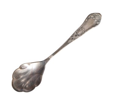 Beyaz arka planda izole edilmiş klasik kaşık. Retro gümüş takımlar