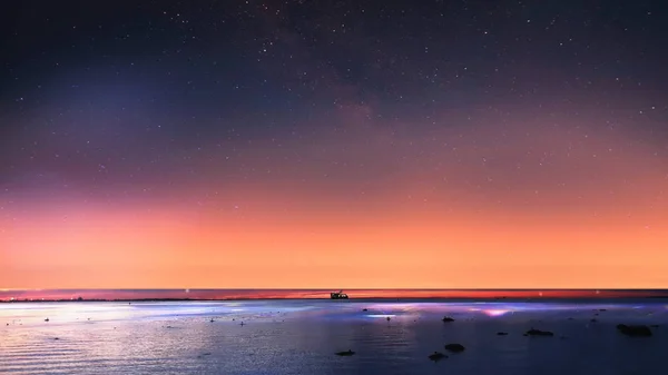 Blue Sky White Clouds Sunset Summer Night Seascape City Panorama — Stock Photo, Image