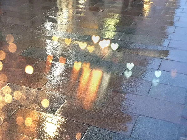 Våt Asfalt Efter Regn Stad Natt Gata Suddig Lampa Ljus — Stockfoto