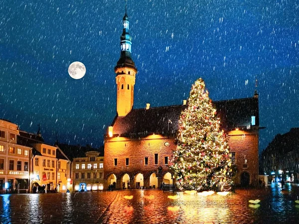 Rainy Christmas Tallinn Rainy Evening Christmas Tree Town Hall Square — стоковое фото