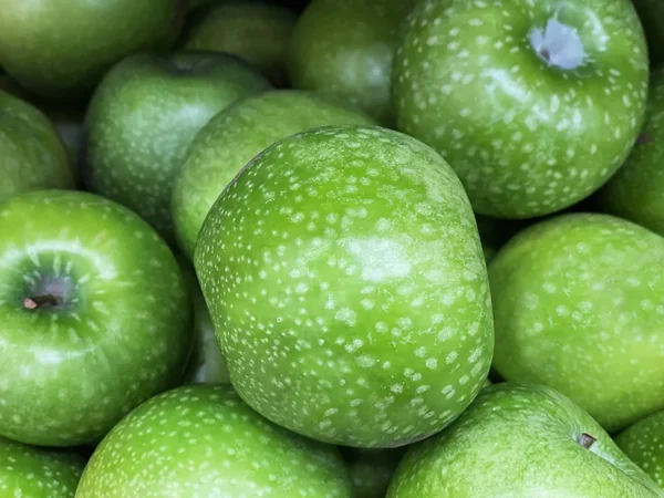 green  apples  background fruits  marketplace food shopping gardening