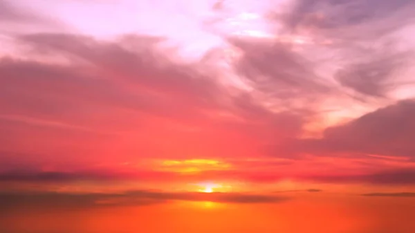 曇ったピンクの空黄金の夕日スカイラインパノラマビューロマンチックな夏の夜 — ストック写真