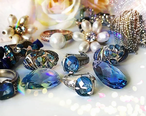 Cristal Bleu Perle Blanche Bijoux Argent Bagues Pierre Bleue Boucles — Photo
