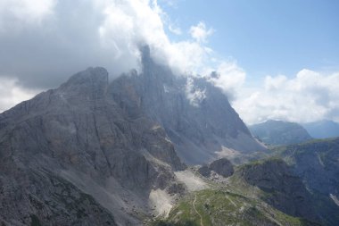 Bulutlar tarafından Civetta tepe kapağı