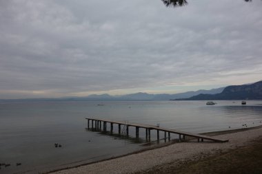 Lake Garda İtalya, bulutlu gün