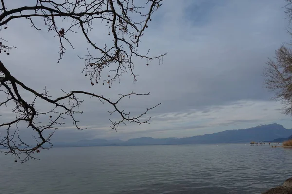 Lake Garda İtalya, bulutlu gün